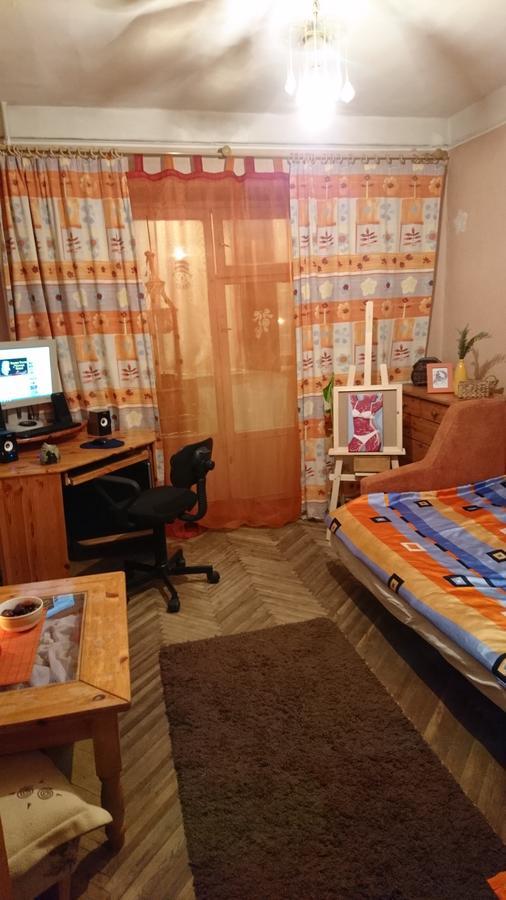 Comfortable Isolated Turnkey Room Near The Subway And The International Exhibition Center Kiev Ngoại thất bức ảnh